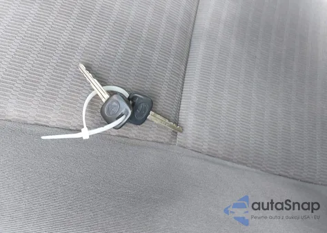 2005 Toyota Camry Std from USA, damaged, VIN 4T1BE32K65U538028